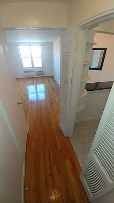 Rented by Metro Garden Realty NYC | media 27
