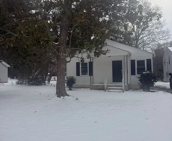 1409 John Ave — Photo 2