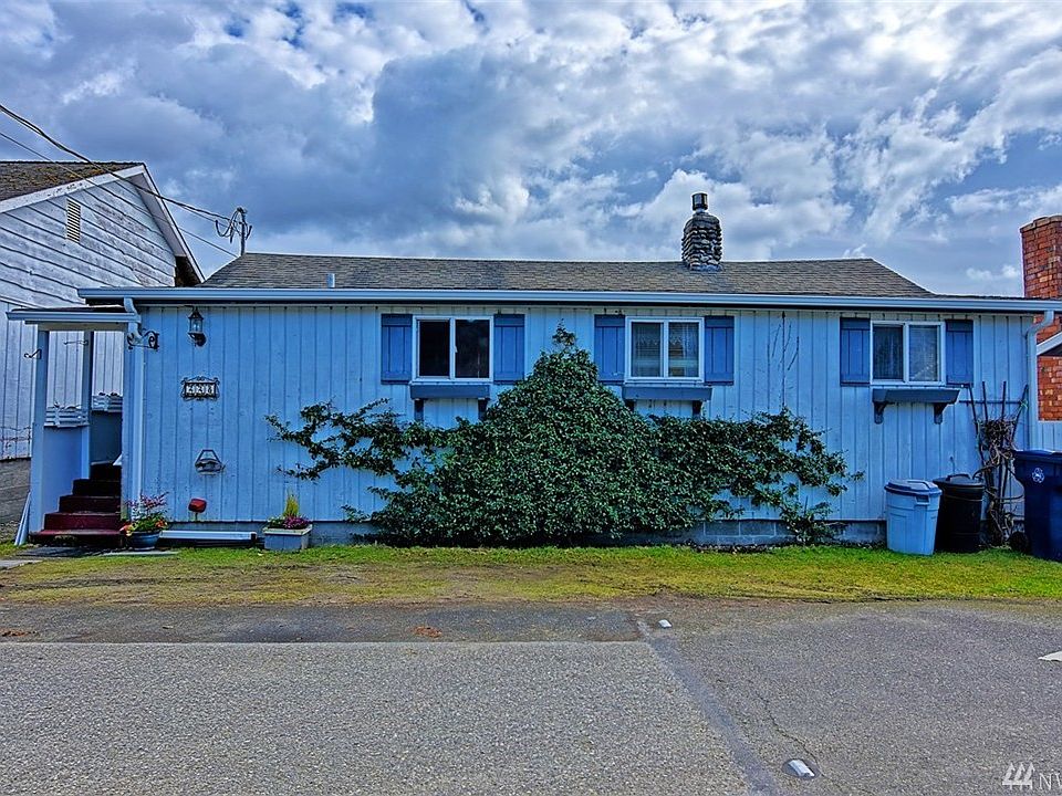 1st image of 228 Priest Point Dr NE