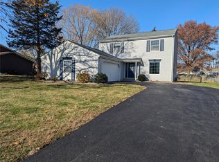 44 Berwin Grn, Maryville, IL 62062