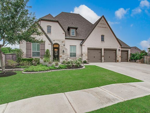 2nd image of 30414 Garden Ridge Ct
