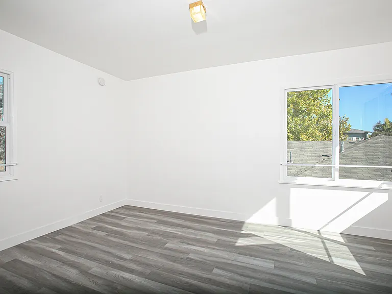 1321 Oak St #G — Photo 5