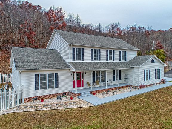 3rd image of 205 Ross Dr