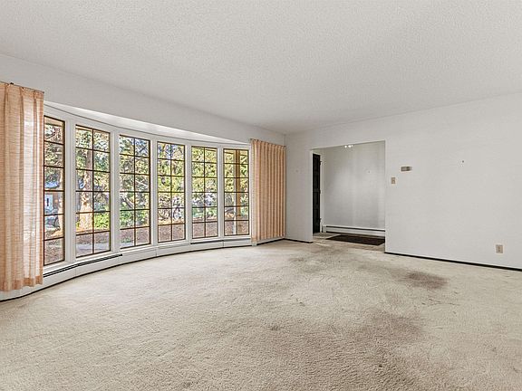 3rd image of 3 Oatway St
