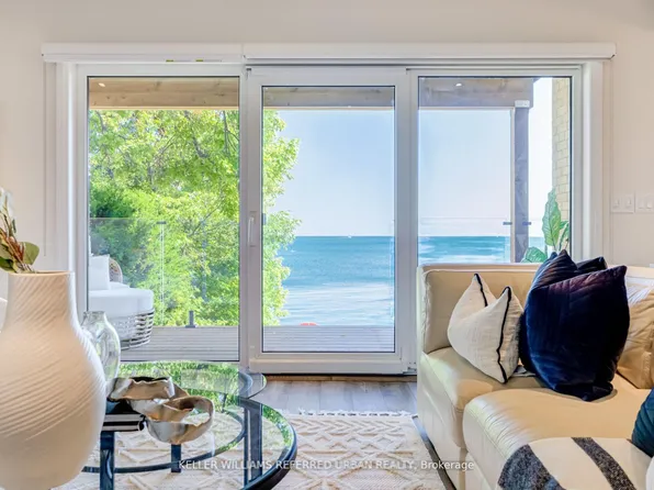 399 Lake Promenade, Toronto, ON M8W 1C3