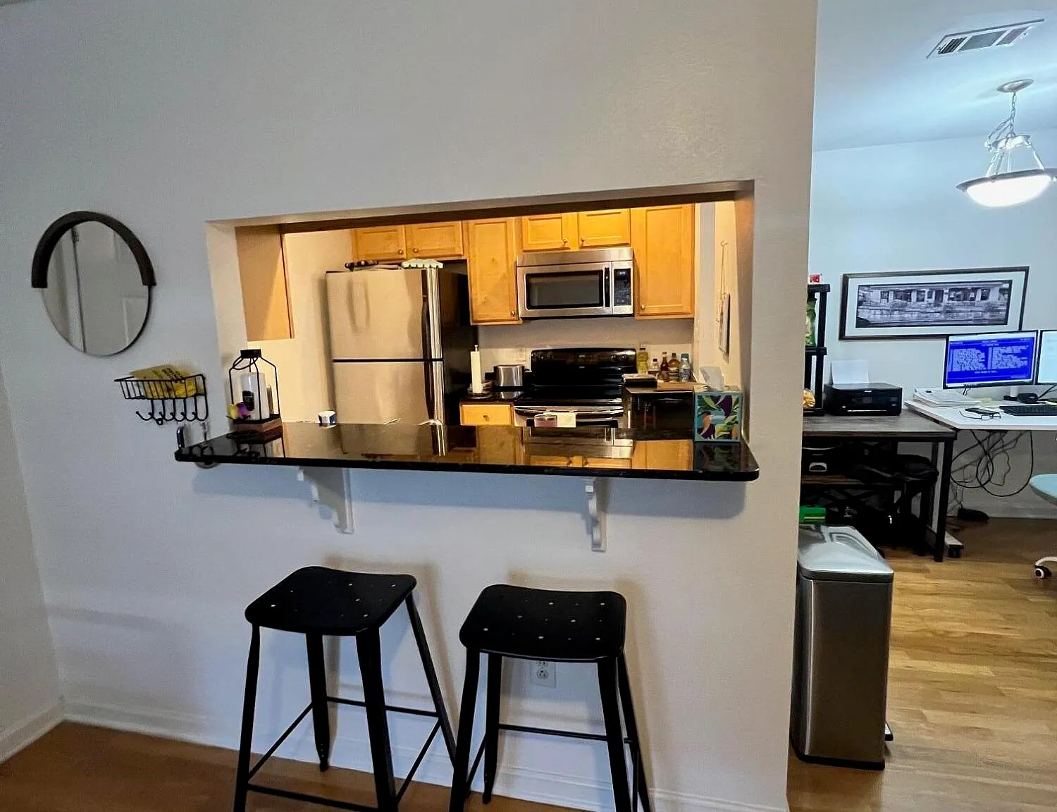 2 bed, 2.0 bath, 875 sqft, $2,100 — Photo 3