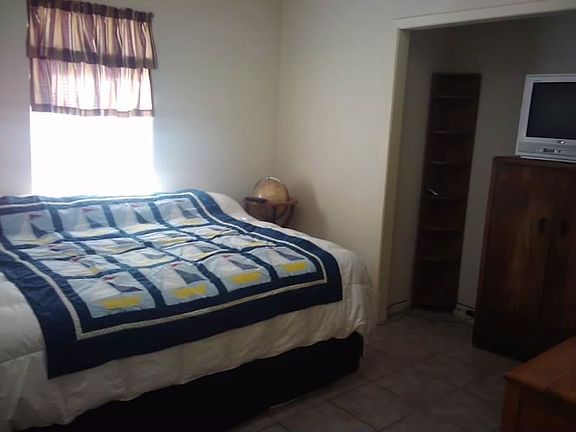 3rd image of 5356 Waldemar St