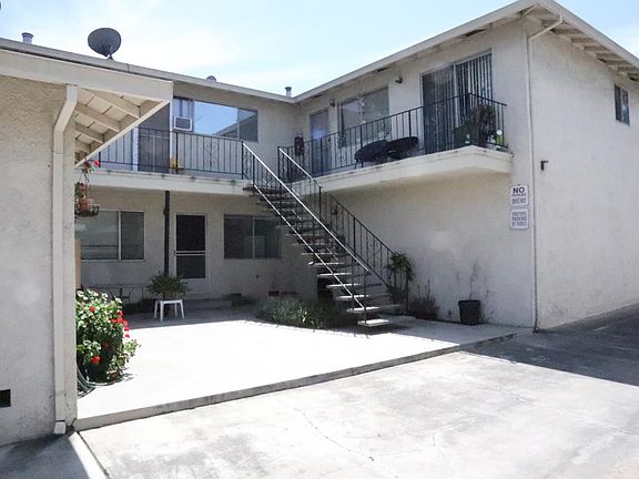 3rd image of 841 Leigh Ave