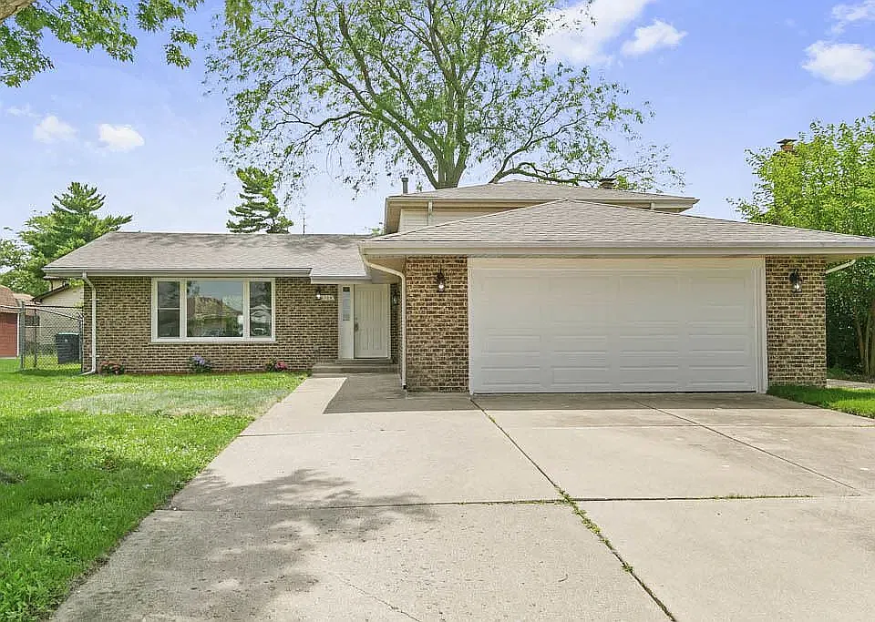 4 bed, 2145 sqft, $3,100 — Photo 1