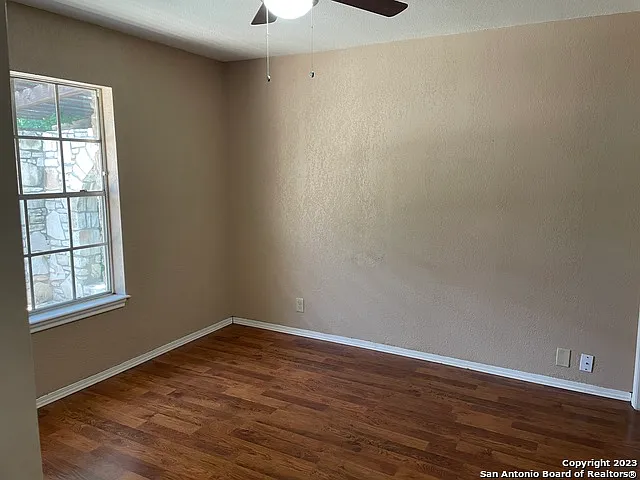 834 Porter St — Photo 9