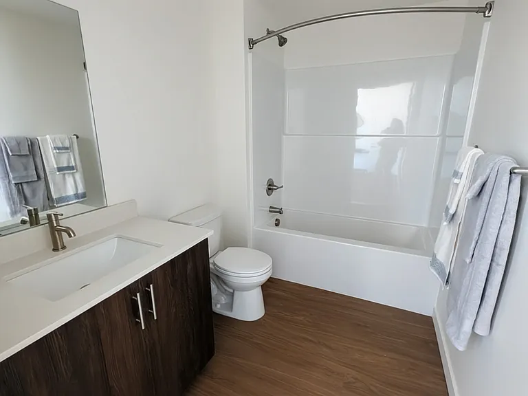 NW 99 Apartments — Photo 15