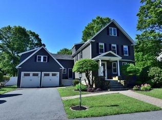 67 Chestnut St, Andover, MA 01810