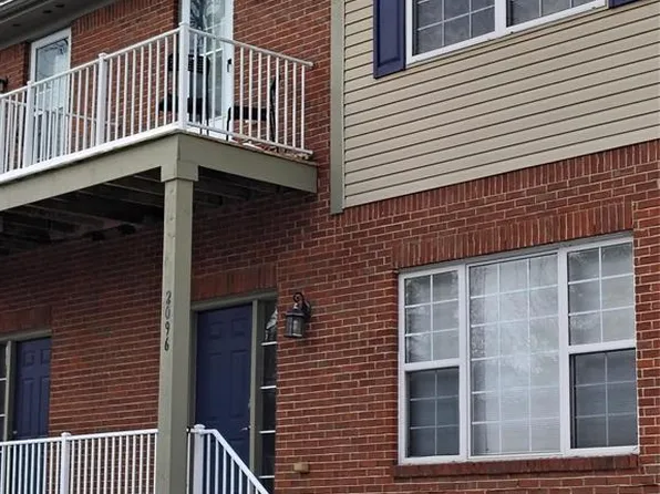 2096 Cloverly Ln, Ann Arbor, MI 48108