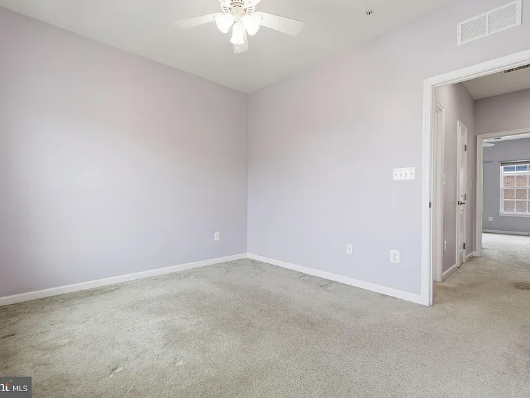 4505 Foster Ave — Photo 24
