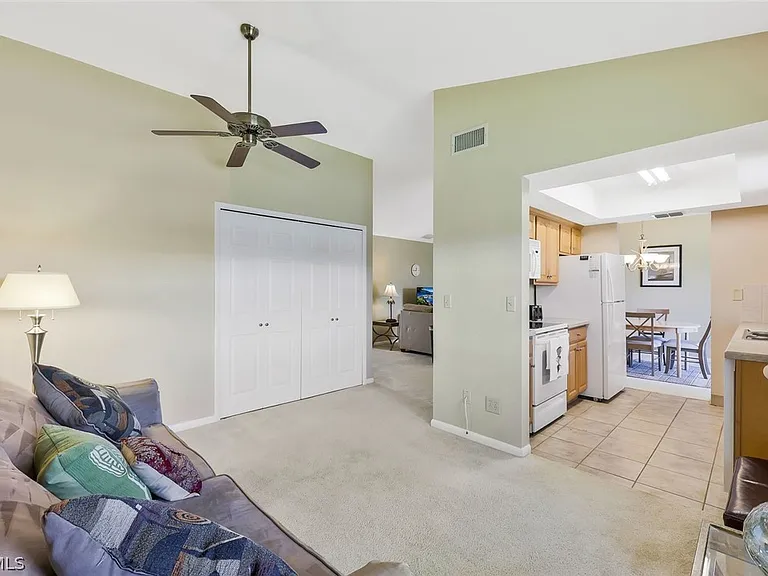 8445 Charter Club Cir #11 — Photo 16