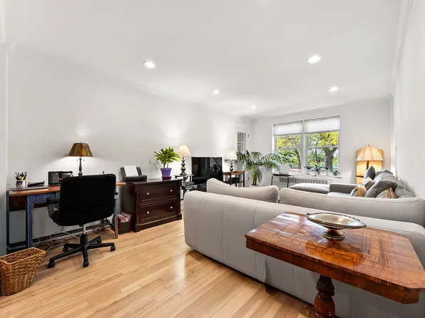 9801 Shore Road image 8 of 19