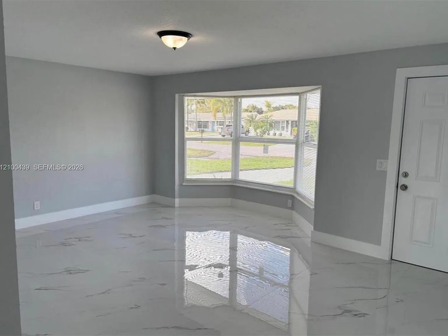 Palm Beach Square Unit 5 — Photo 3