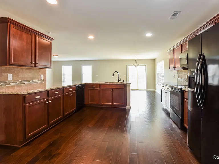120 Winstead Cir — Photo 3