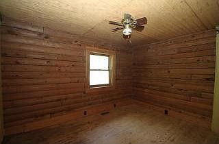 5th image of 320 Deer Dr