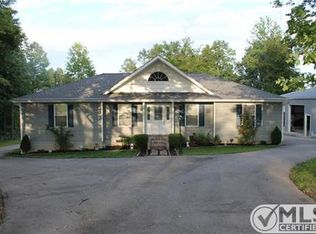 4884 Galen Rd, Lafayette, TN 37083