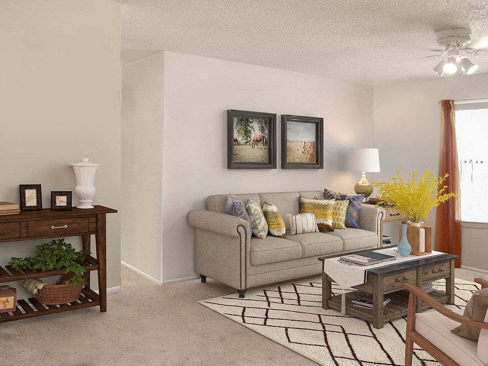 Parkway Villas Living Room