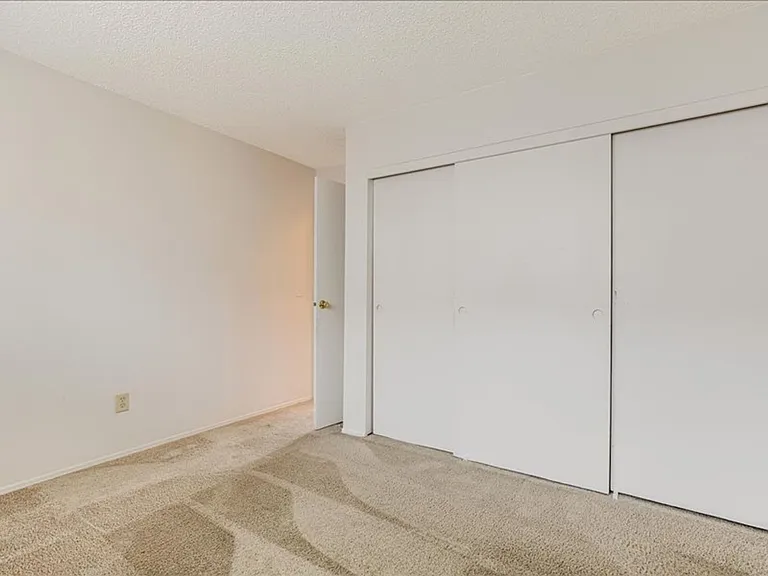 3430 SE 58th Ave — Photo 13