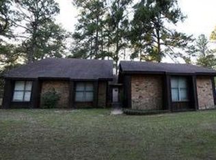4413 Walden Dr, Pineville, LA 71360