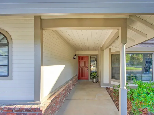 2054 Roaring Camp Dr, Rancho Cordova, CA 95670