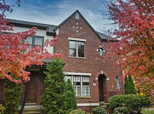 319 Trafalgar Sq, Cranberry Township, PA 16066