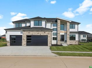 2707 N 182nd St, Elkhorn, NE 68022
