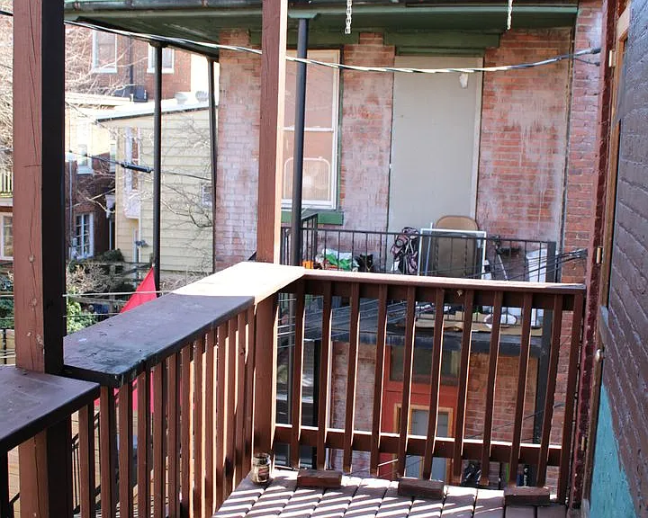 1015 Green St — Photo 9