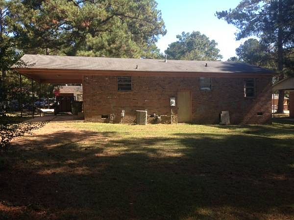 2nd image of 212 Saddlefield Rd