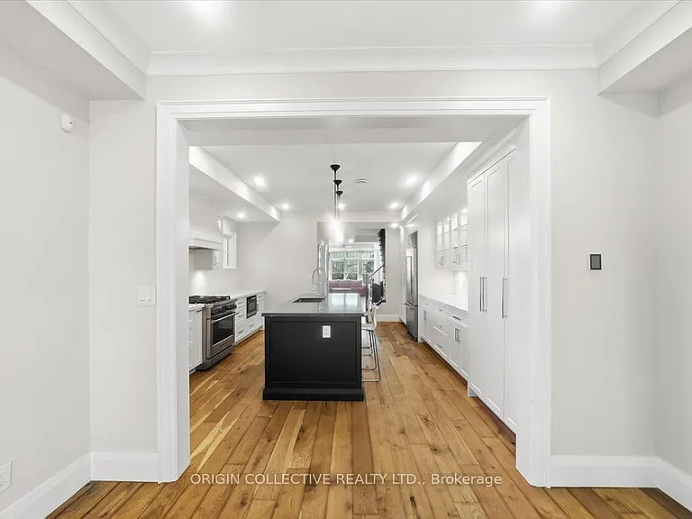 79 Wilson St E — Photo 47