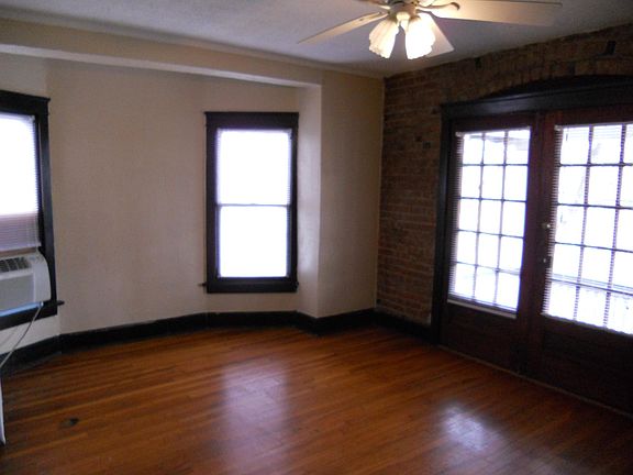 LR or Bedroom