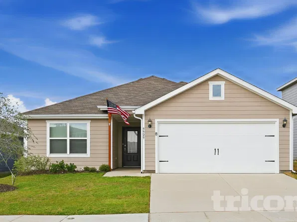 9929 Fighting Falcon Way, Fort Worth, TX 76131