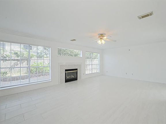 4th image of 12702 Autumn Glen Dr