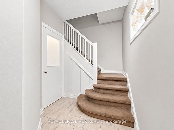 4th image of 966 Shaw St