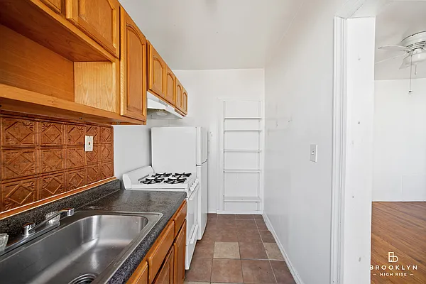 Rented by Brooklyn High Rise LLC | media 20