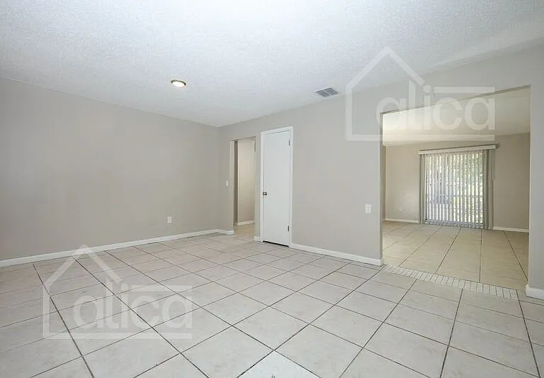 4006 Luan Dr — Photo 9