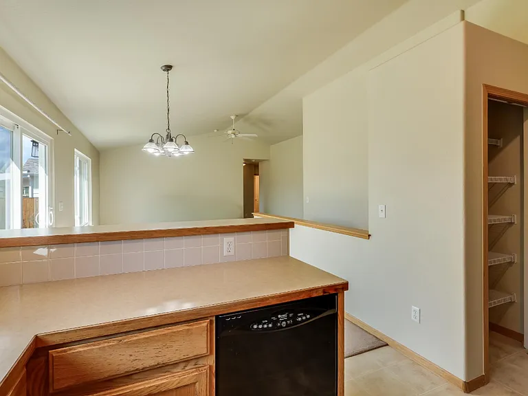 883 Emerald Dr — Photo 11