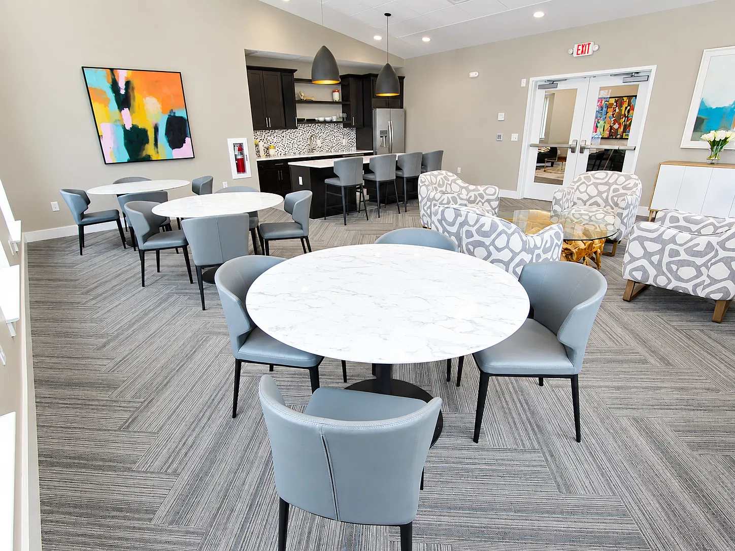 Waldorf Park Apartments — Photo 2
