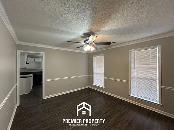 2nd image of 6736 Diana Dr