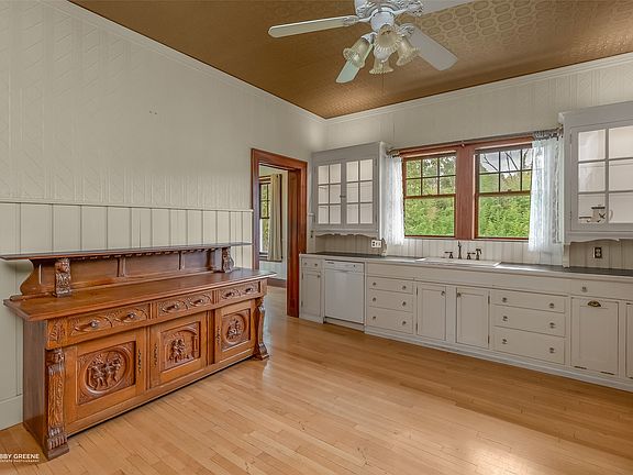 17th image of this home