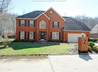 150 Southbrooke Dr, Hurricane, WV 25526