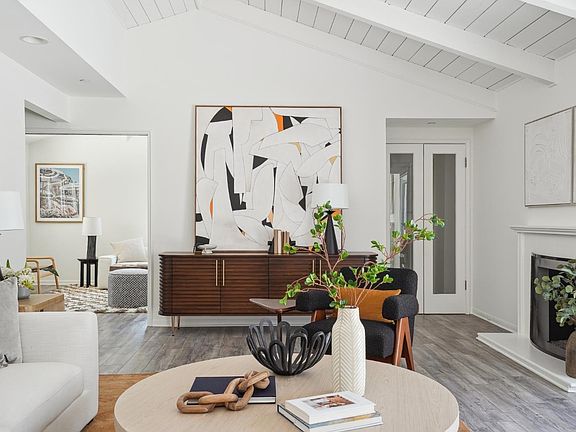 4th image of 115 Leland Way