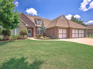 2101 Verona Cir, Edmond, OK 73034