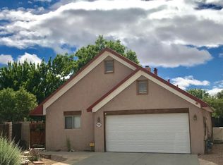308 La Chamisal Ln NW, Los Ranchos De Albuquerque, NM 87107