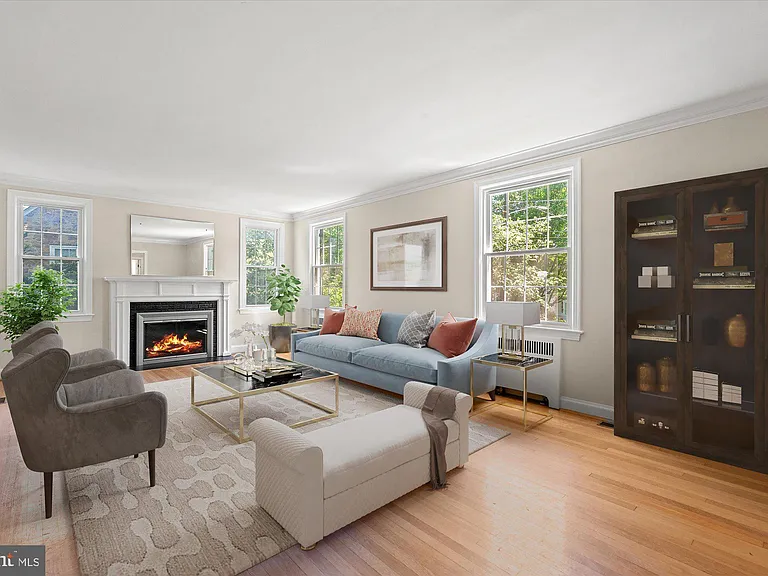 7014 Beechwood Dr — Photo 2