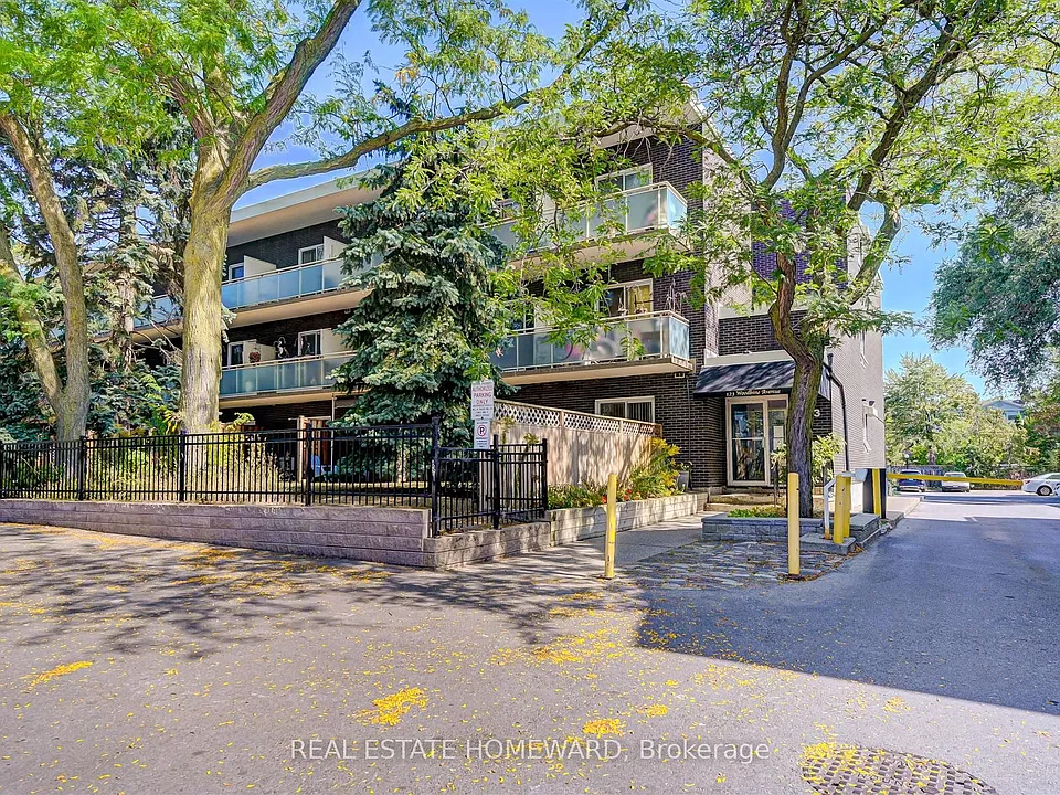 123 Woodbine Ave #322