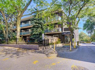 123 Woodbine Ave Unit 322, Toronto, ON M4L 3V8